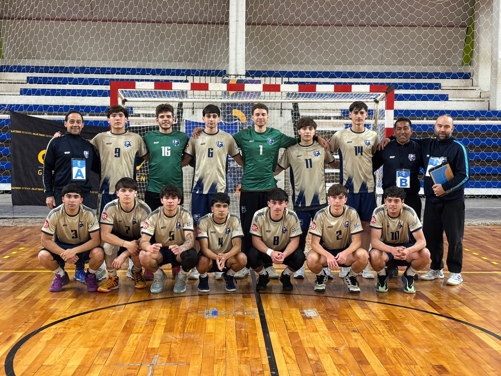 Medalla de oro de la selección juveniles masculina de Asambal en el Torneo Argentino de selecciones en Alvear Mendoza