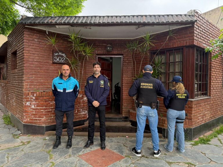 Cuatro allanamientos por drogas en Chivilcoy: secuestraron cocaína, marihuana y detuvieron a tres hombres
