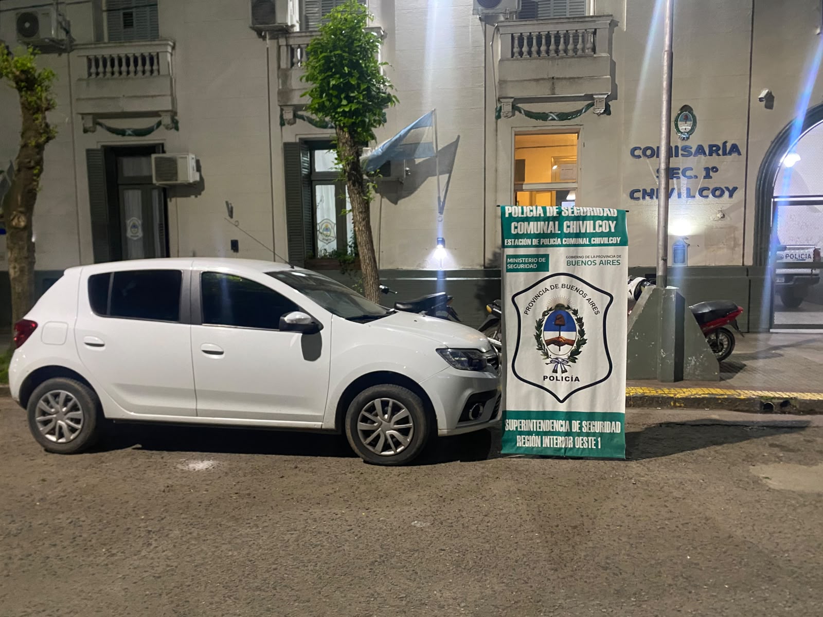 Aprehendieron a un hombre que circulaba en un vehículo con pedido de secuestro activo